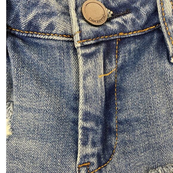 Blank NYC Denim Fulton Boyfriend Fit  Distressed Roll Up Shorts NEW Size 24 - Picture 3 of 9